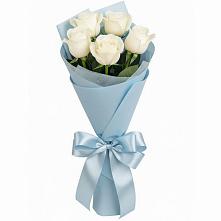 Букет 5 Белых роз Проуд в Средний Икорец