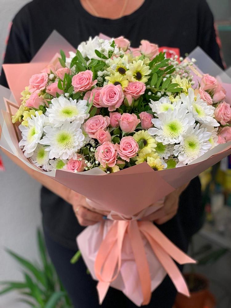 Букет цветов из: Розы и Хризантемы в Средний Икорец