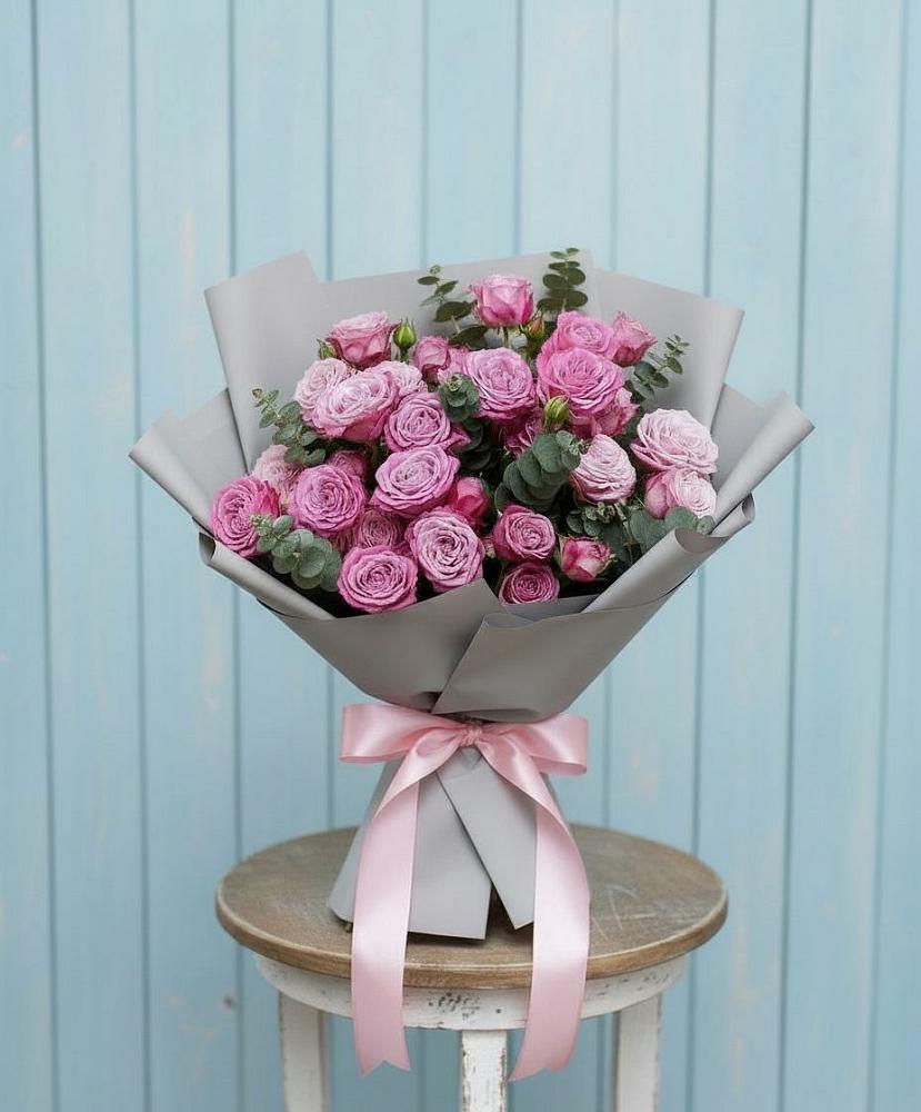 Букет цветов из: Розы в Средний Икорец