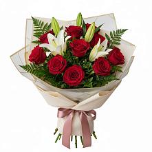Букет цветов из:  Лилии и Розы в Средний Икорец