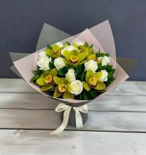 Букет цветов из:  Орхидеи и Розы в Средний Икорец