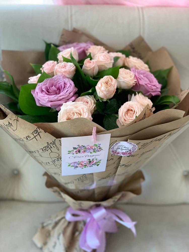 Букет цветов из: Розы в Средний Икорец