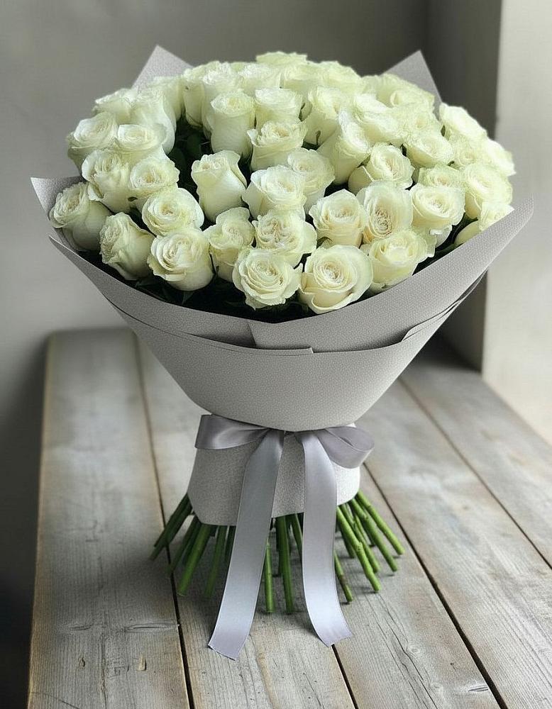 Букет 35 Белых роз в Средний Икорец