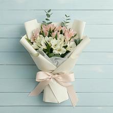 Букет цветов из:  Альстромерии #REPLACE_PRED# Средний Икорец