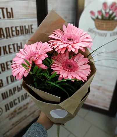 Букет цветов из: Герберы в Средний Икорец