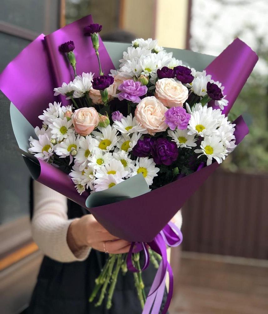 Букет цветов из: Хризантемы, Гвоздики и Розы в Средний Икорец