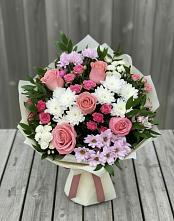 Букет цветов из:  Альстромерии, Гвоздики, Розы и Хризантемы в Средний Икорец