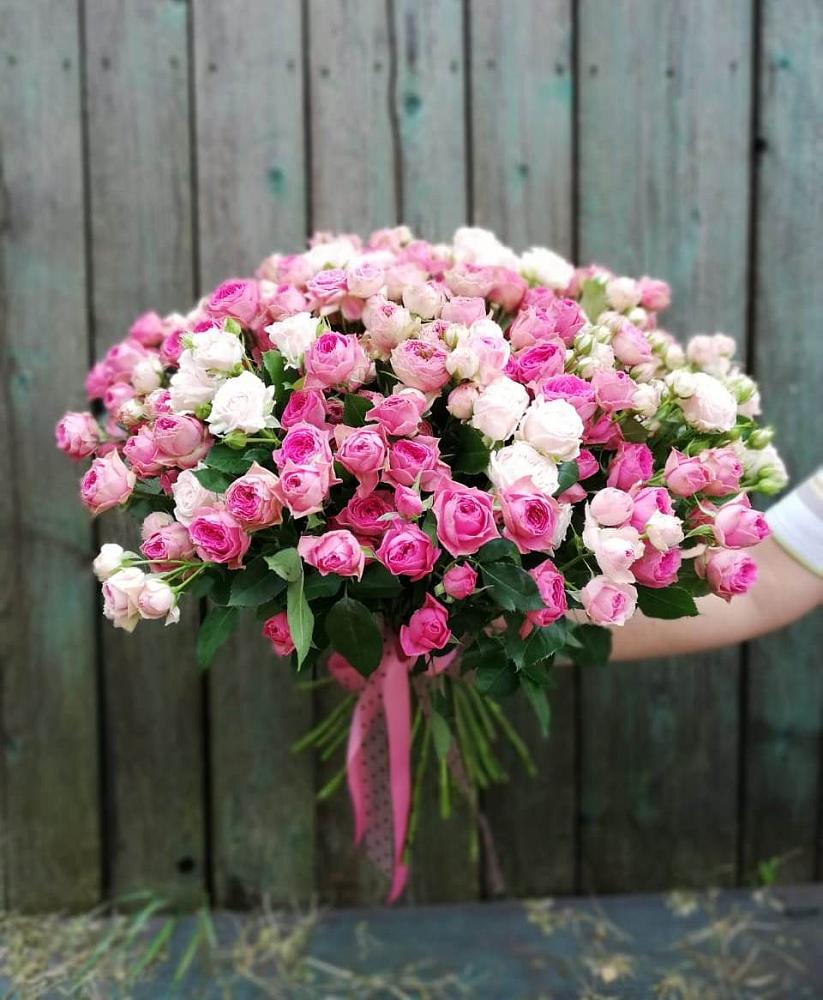 Букет Розовые кустовые розы Натали и Лав Лидия в Средний Икорец