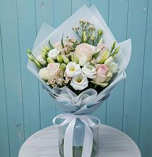 Букет цветов из:  Розы и Лизиантусы в Средний Икорец