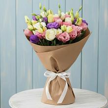 Букет цветов из:  Лизиантусы в Средний Икорец