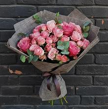 Букет цветов из:  Розы в Средний Икорец