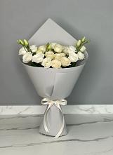 Букет цветов из:  Розы и Лизиантусы в Средний Икорец